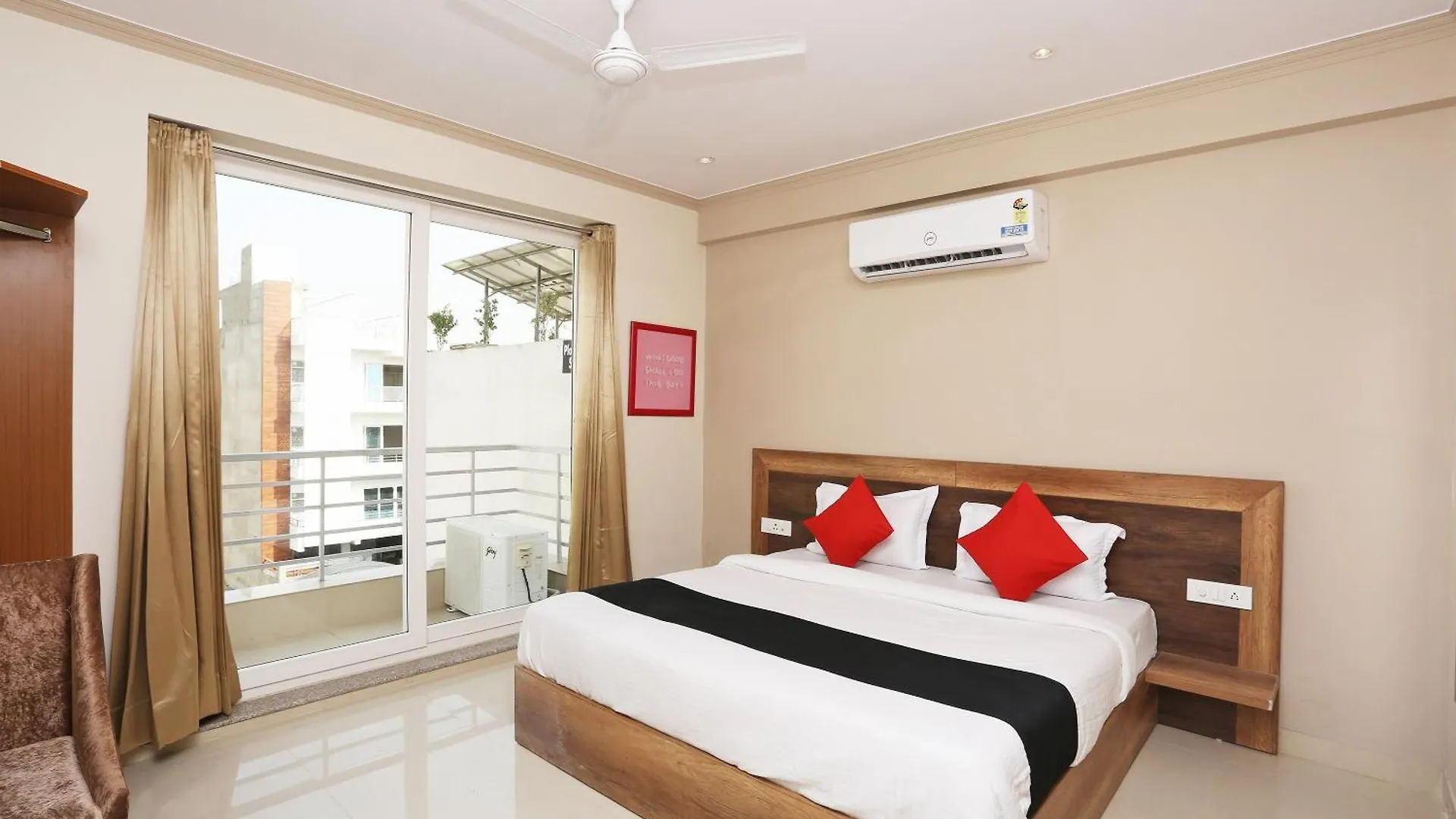*** Hotel Collection O Paradise Franchisee Near Appu Ghar Gurgaon India