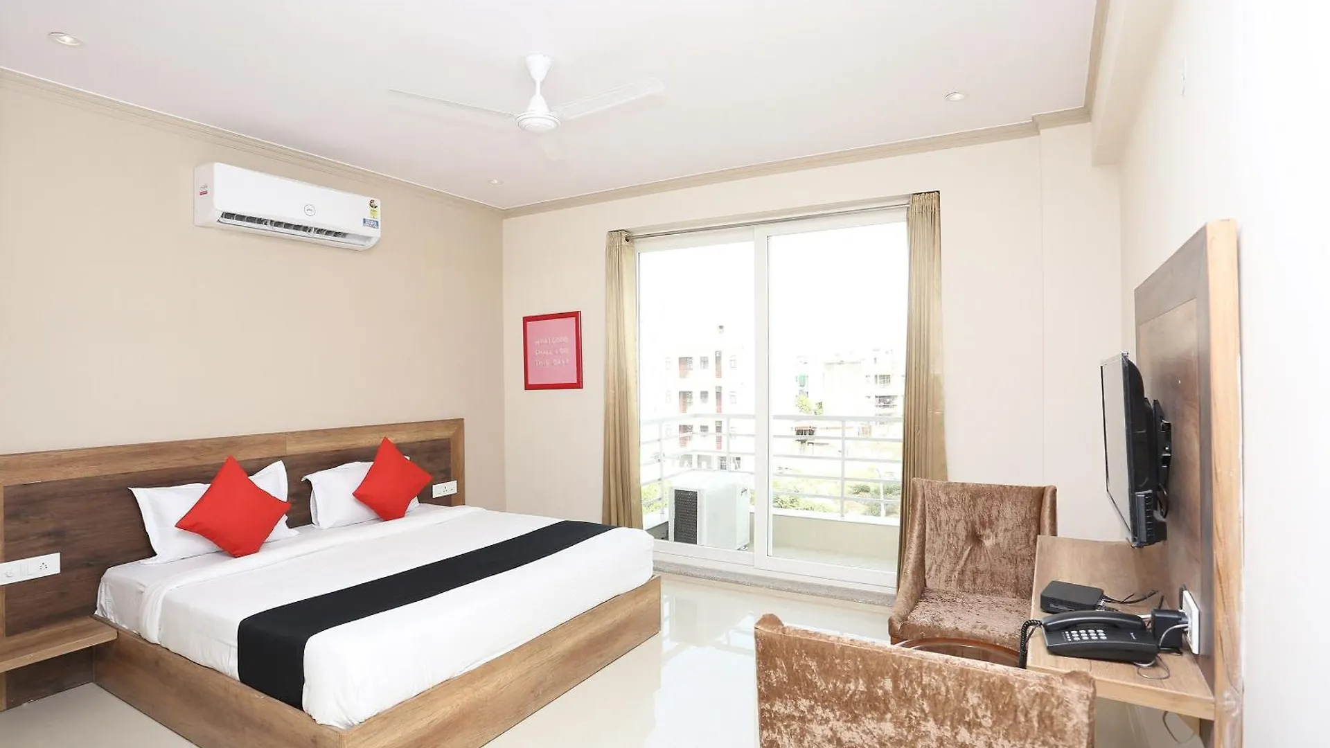 Hotel Collection O Paradise Franchisee Near Appu Ghar Gurgaon