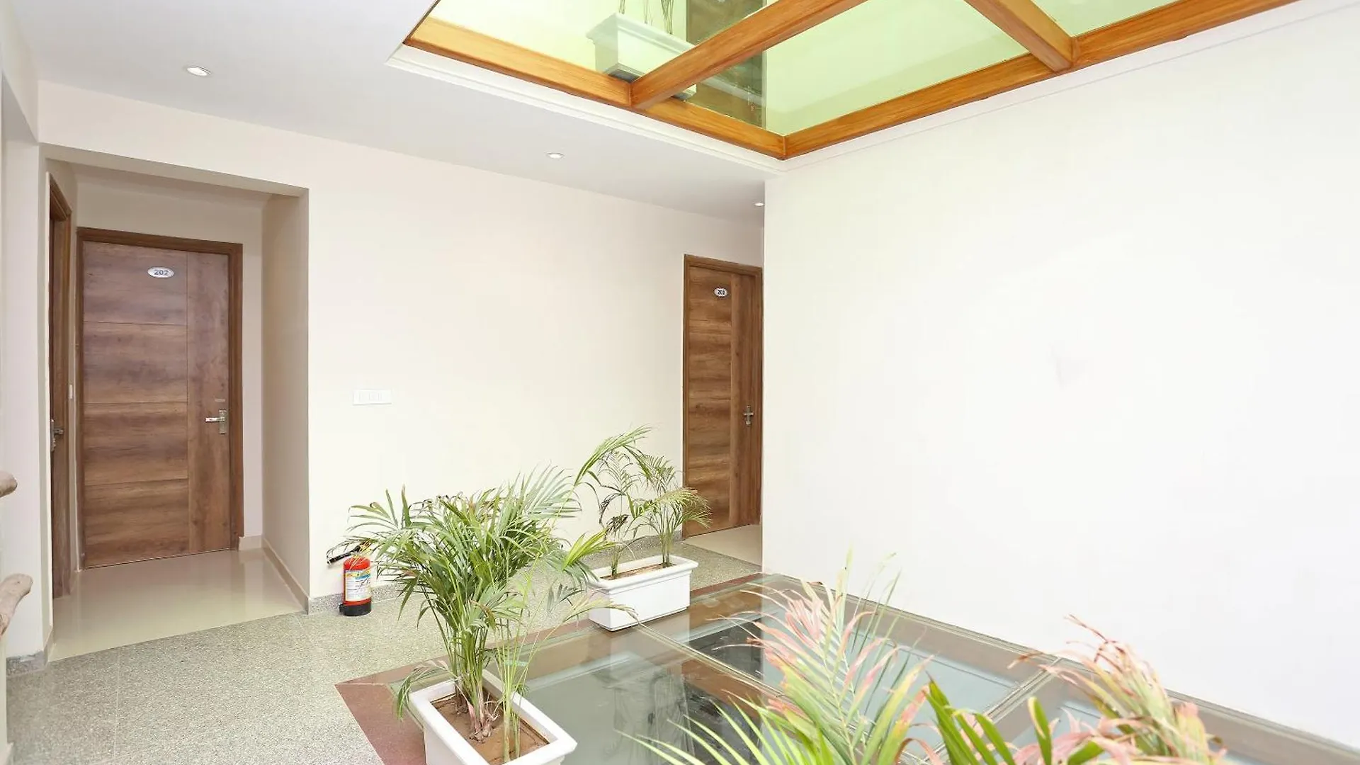 Hotel FabHotel Limewood Stay Gurgaon