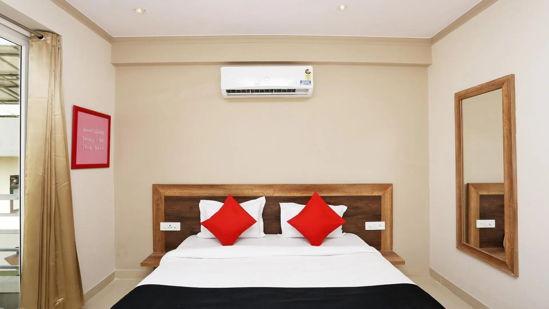 Hotel FabHotel Limewood Stay Gurgaon